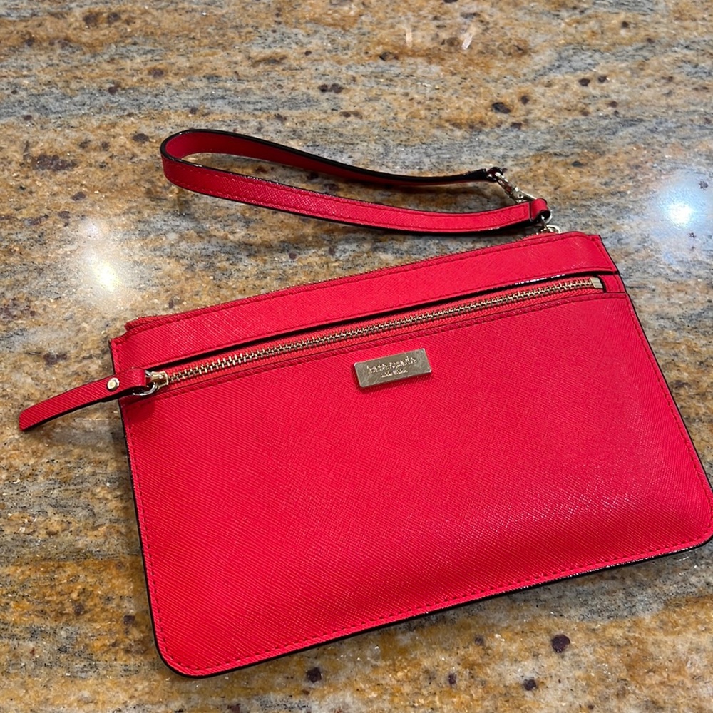 KATE SPADE Wristlet